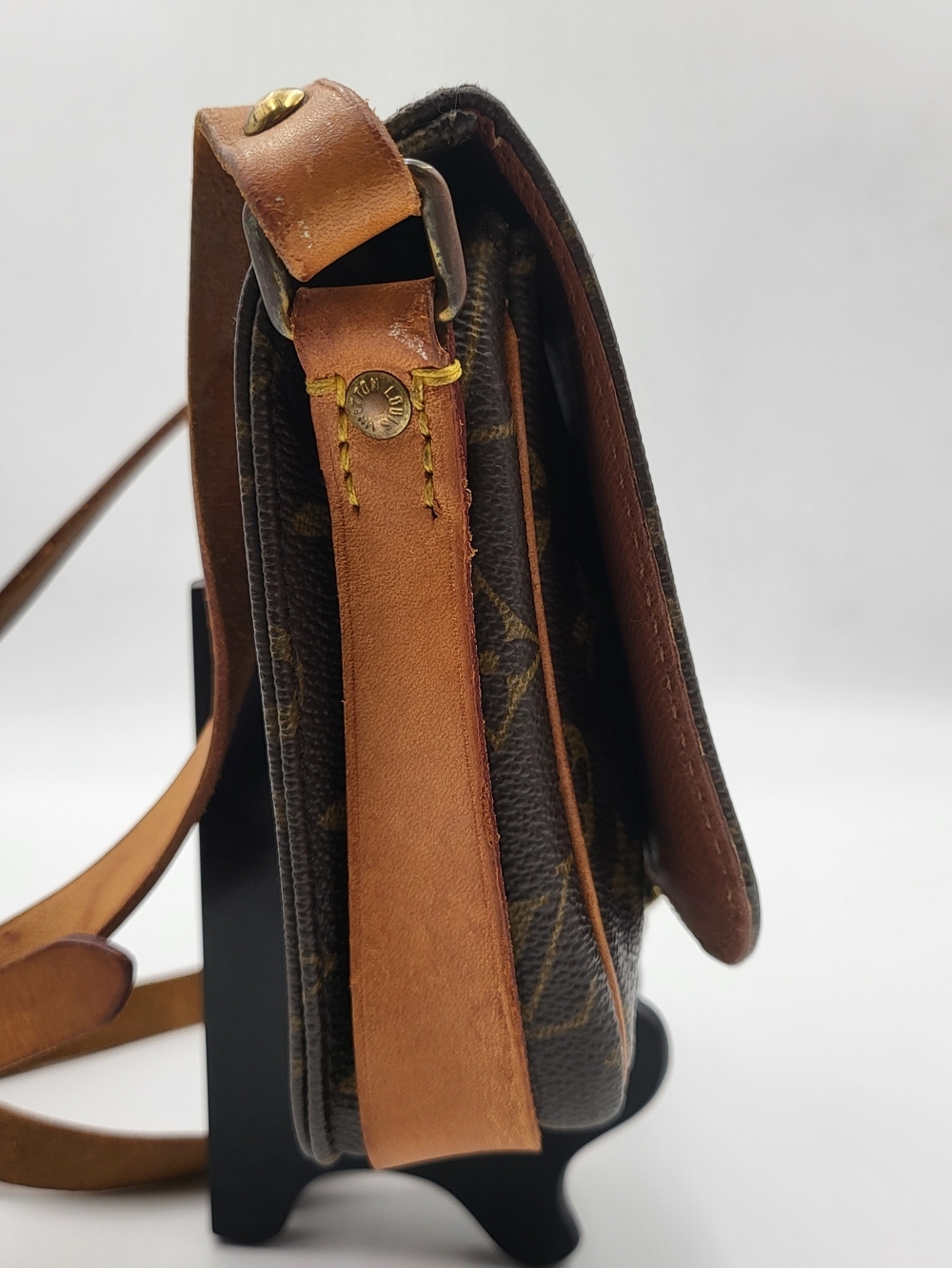 Louis Vuitton Monogram Cartouchiere PM Crossbody Bag, Authentic. France 1989.. - Picture 3 of 16